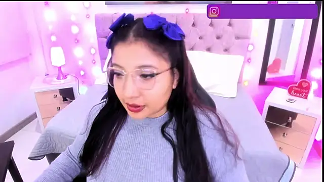 Snapshot of Emma_monserrat chatting on February 2025 03:32:01 AM Emma monserrat online show from February 2025 03:32:01 AM