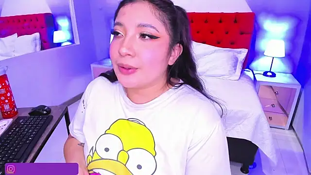 Snapshot of Emma_monserrat chatting on March 2025 08:32:02 PM Emma monserrat online show from March 2025 08:32:02 PM