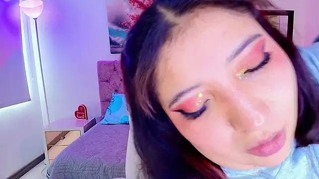 Snapshot of Emma_monserrat chatting on September 2025 07:37:02 PM Emma monserrat online show from September 2025 07:37:02 PM