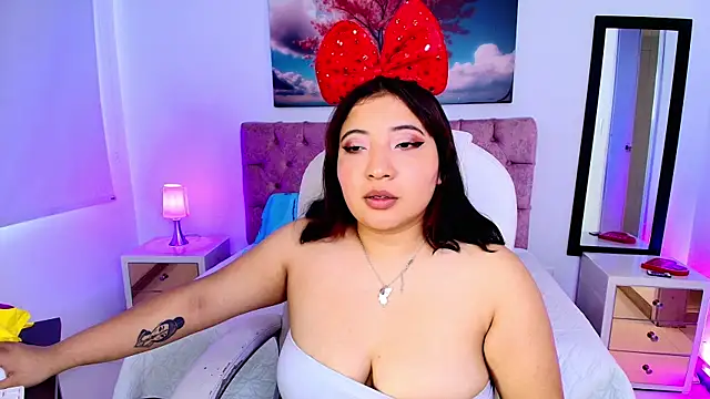 Snapshot of Emma_monserrat chatting on October 2025 08:28:01 PM Emma monserrat online show from October 2025 08:28:01 PM