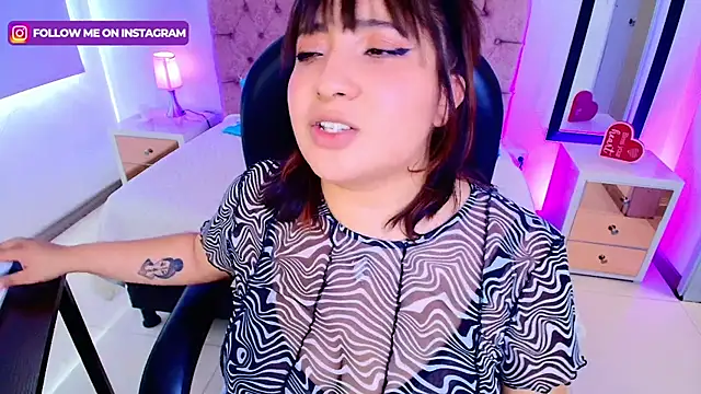 Snapshot of Emma_monserrat chatting on November 2025 07:47:01 PM Emma monserrat online show from November 2025 07:47:01 PM