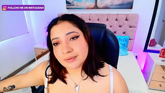 Snapshot of Emma_monserrat chatting on November 2025 07:45:02 PM Emma monserrat online show from November 2025 07:45:02 PM