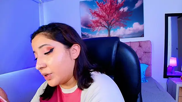 Snapshot of Emma_monserrat chatting on November 2025 07:40:02 PM Emma monserrat online show from November 2025 07:40:02 PM