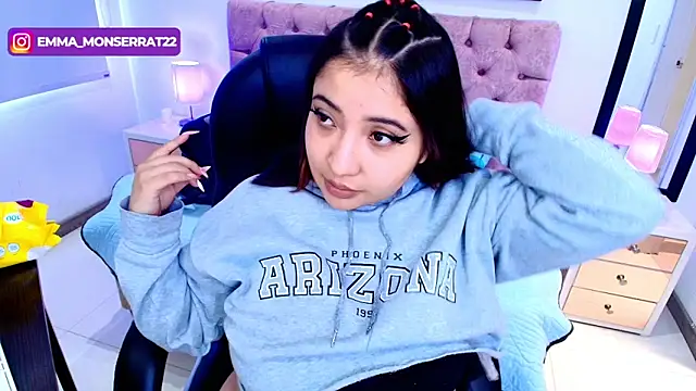 Snapshot of Emma_monserrat chatting on December 2025 04:47:02 PM Emma monserrat online show from December 2025 04:47:02 PM