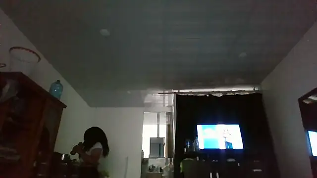 Snapshot of Ivon-09 chatting on October 2025 11:03:01 AM Ivon-09 online show from October 2025 11:03:01 AM