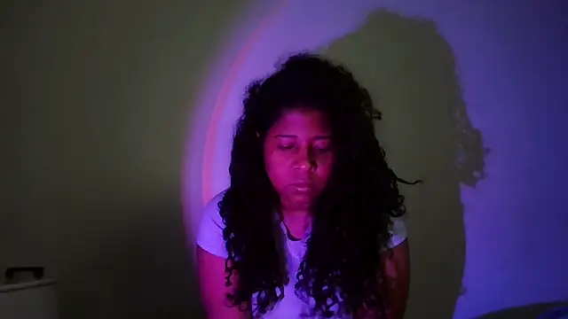 Snapshot of Ivon-09 chatting on November 2025 11:34:02 AM Ivon-09 online show from November 2025 11:34:02 AM