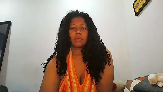 Snapshot of Ivon-09 chatting on December 2025 11:08:01 AM Ivon-09 online show from December 2025 11:08:01 AM