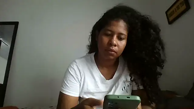 Snapshot of Ivon-09 chatting on February 2026 12:34:02 PM Ivon-09 online show from February 2026 12:34:02 PM