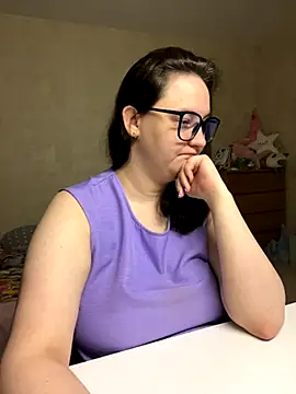 hungry1bunny online show from December 2025 07:43:01 PM