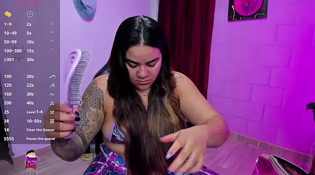 Snapshot of Sharon_hils chatting on December 2024 05:04:01 AM Sharon hils online show from December 2024 05:04:01 AM