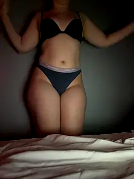 Snapshot of goddessbigbum chatting on December 2025 09:52:02 PM goddessbigbum online show from December 2025 09:52:02 PM