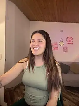 Snapshot of Mariangeel chatting on December 2025 11:21:02 PM Mariangeel online show from December 2025 11:21:02 PM