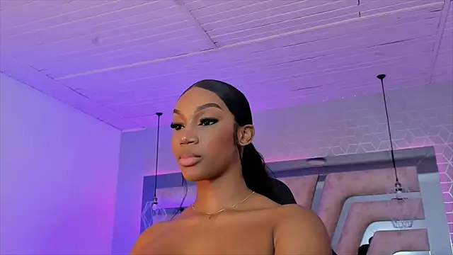 ChaynnaCooper online show from December 2024 12:07:02 AM