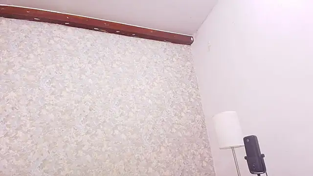 Snapshot of nicol_f chatting on February 2025 07:19:02 PM nicol f online show from February 2025 07:19:02 PM