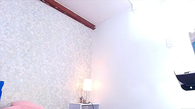 Snapshot of nicol_f chatting on November 2025 03:07:01 AM nicol f online show from November 2025 03:07:01 AM