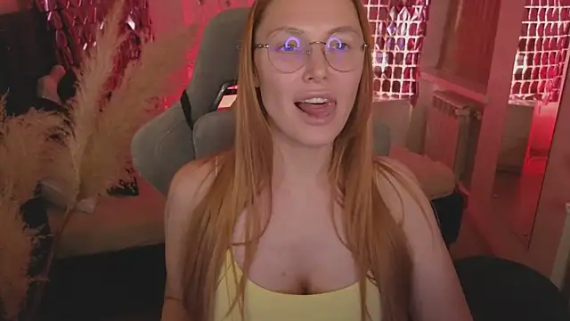 Snapshot of Love_Call chatting on February 2025 08:31:01 AM Love Call online show from February 2025 08:31:01 AM