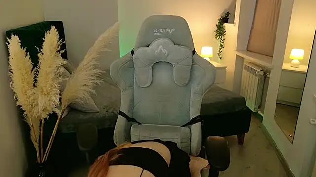 Snapshot of Love_Call chatting on September 2025 05:13:01 AM Love Call online show from September 2025 05:13:01 AM