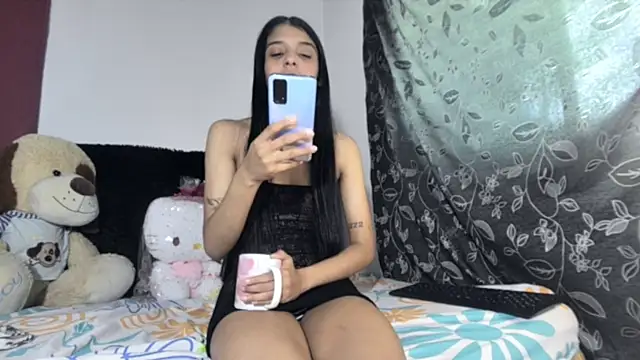 Michi sexy online show from October 2025 01:23:02 PM