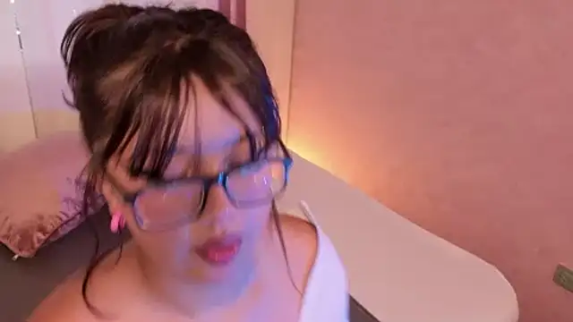 missy taylor  online show from September 2025 08:33:02 PM