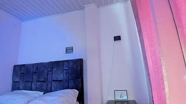 Snapshot of kitty_myers chatting on October 2025 02:18:02 PM kitty myers online show from October 2025 02:18:02 PM