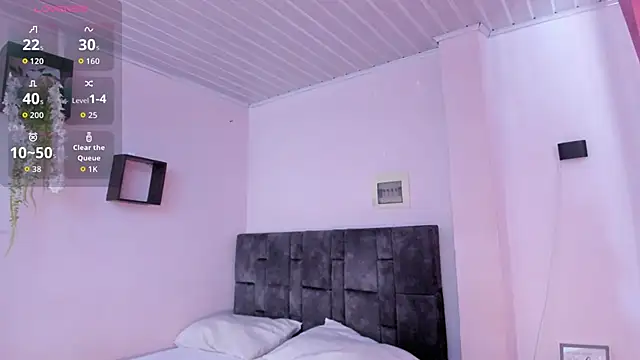 Snapshot of kitty_myers chatting on November 2025 06:10:01 PM kitty myers online show from November 2025 06:10:01 PM