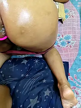 Snapshot of GF_nd_BF_ chatting on October 2025 05:53:02 AM GF nd BF  online show from October 2025 05:53:02 AM