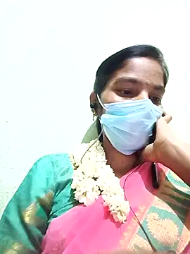 Snapshot of anusiya01 chatting on October 2025 04:49:02 PM anusiya01 online show from October 2025 04:49:02 PM