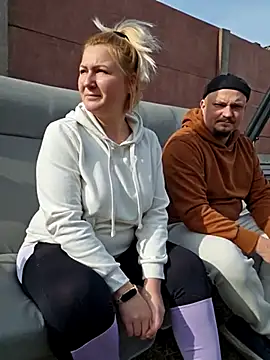 Snapshot of -Schweppes- chatting on March 2025 10:02:01 AM -Schweppes- online show from March 2025 10:02:01 AM