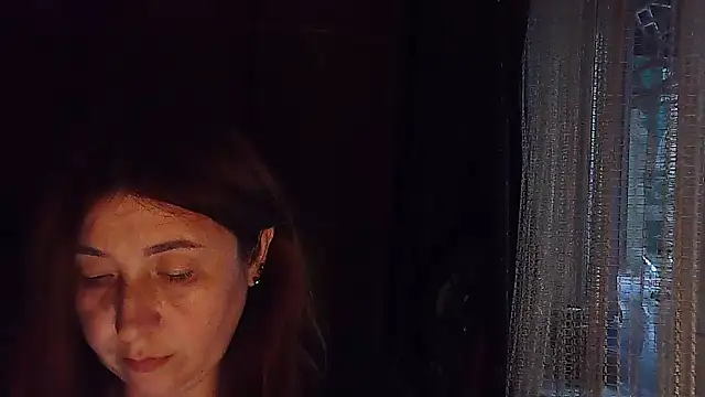 Snapshot of FiireTaliia chatting on December 2024 01:35:02 PM FiireTaliia online show from December 2024 01:35:02 PM