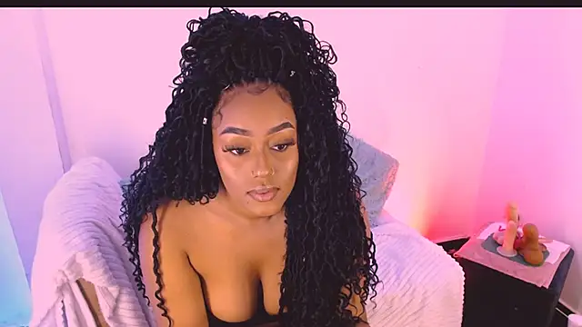 Snapshot of Emily_Williams12 chatting on September 2025 01:21:01 AM Emily Williams12 online show from September 2025 01:21:01 AM