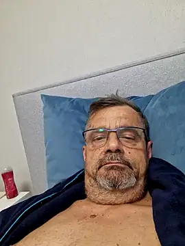 axecoman60 online show from February 2025 06:09:02 PM