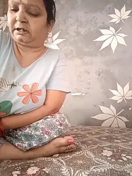 Kavya kapoor online show from November 2025 02:01:02 AM