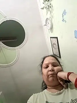 Kavya kapoor online show from November 2025 07:40:01 AM