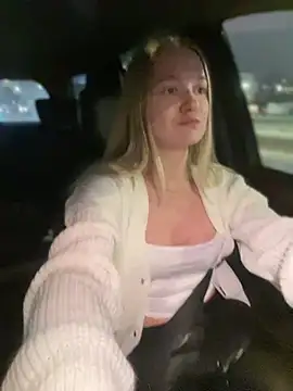 Devill Angel  online show from December 2024 04:06:01 PM