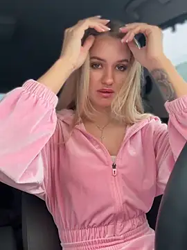 Devill Angel  online show from October 2025 10:32:02 AM