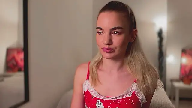 Heidi11 online show from December 2024 07:36:01 PM