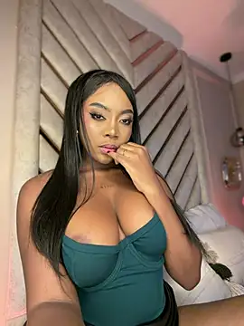 Lola King online show from July 2026 04:39:02 AM