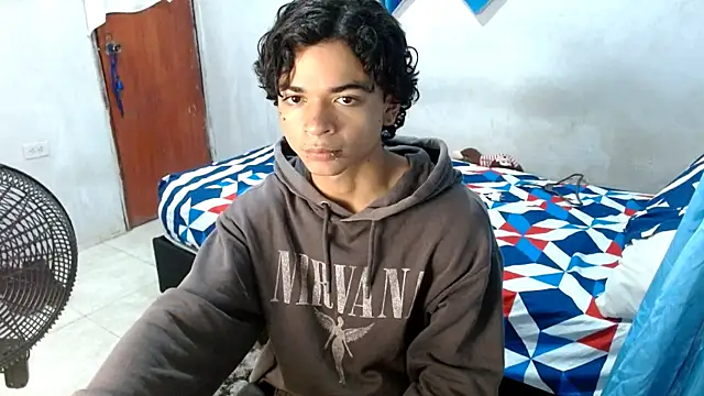 Snapshot of Lovebeng_ chatting on December 2025 10:49:01 PM Lovebeng online show from December 2025 10:49:01 PM