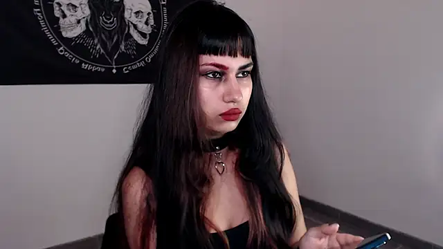 Snapshot of Little-Lucifer chatting on November 2025 11:07:02 PM Little-Lucifer online show from November 2025 11:07:02 PM