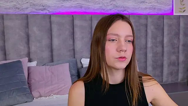 Snapshot of AliceBrayan chatting on January 2025 05:10:01 AM AliceBrayan online show from January 2025 05:10:01 AM