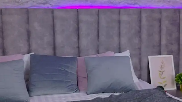 Snapshot of AliceBrayan chatting on March 2025 02:41:01 PM AliceBrayan online show from March 2025 02:41:01 PM