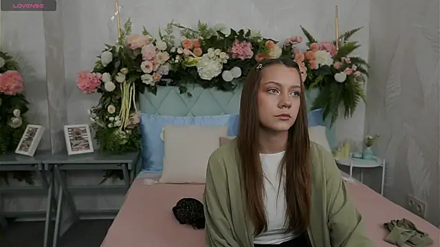 AliceBrayan online show from February 2026 05:01:01 PM