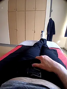 pascalino100 online show from April 2026 02:13:02 PM