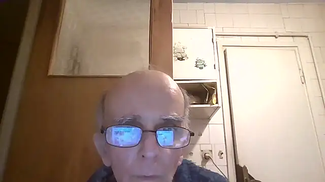 mariusica1xh online show from April 2026 07:00:01 PM