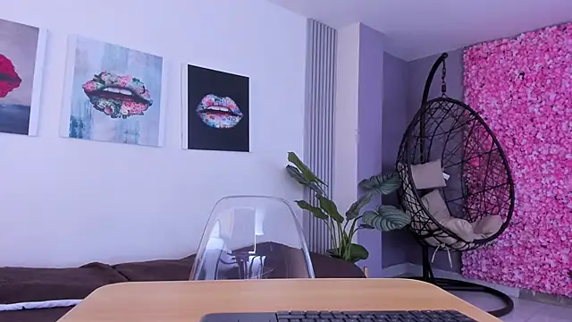 Angela donnato online show from November 2025 03:38:02 AM