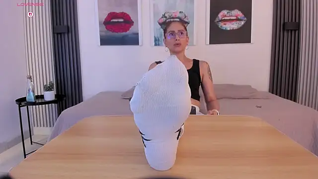 Angela donnato online show from March 2026 03:56:01 AM