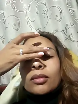 Snapshot of mykaelahoney chatting on November 2025 12:33:01 AM mykaelahoney online show from November 2025 12:33:01 AM