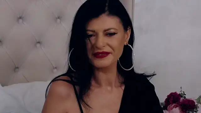 Snapshot of RosalieNorman chatting on November 2025 09:38:02 PM RosalieNorman online show from November 2025 09:38:02 PM