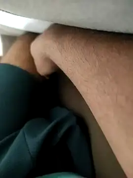 Snapshot of yoyokakshay_1996 chatting on February 2025 06:33:01 PM yoyokakshay 1996 online show from February 2025 06:33:01 PM