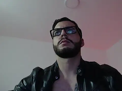 Snapshot of thomas_gun chatting on November 2025 01:16:01 AM thomas gun online show from November 2025 01:16:01 AM